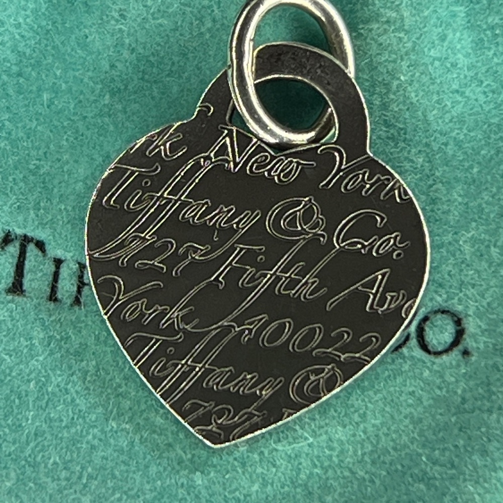 Tiffany Sterling Silver 727 Fifth Avenue New York Heart Small Pendant Charm